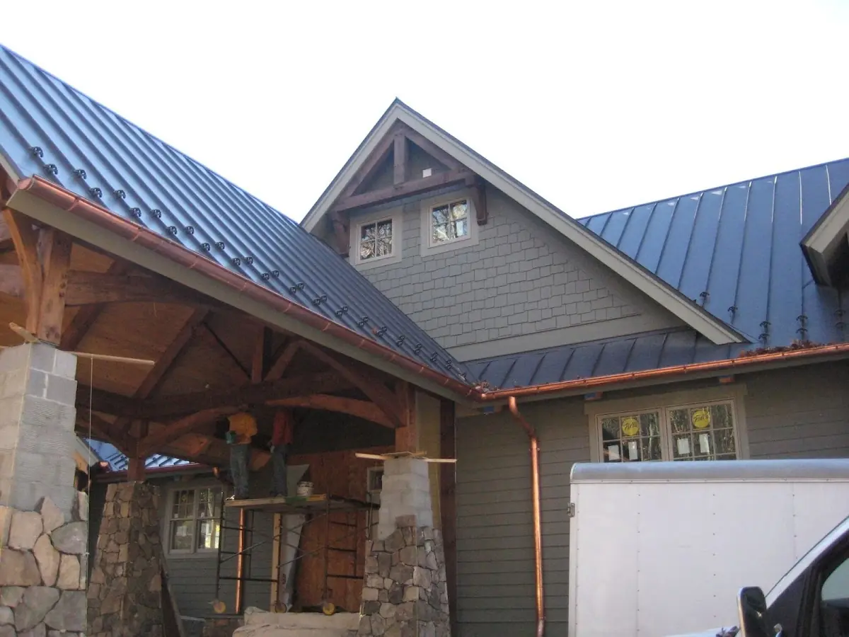 Craftsman Roofing team delivering quality roofing work in College Park Woods